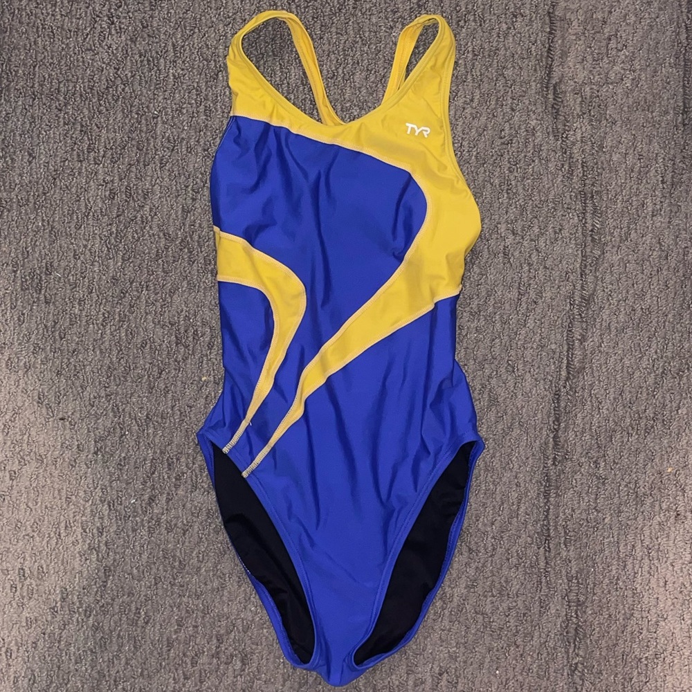 TYR training suit